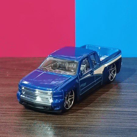 HOT WHEELS CHEVY SILVERADO TRUCK 2015